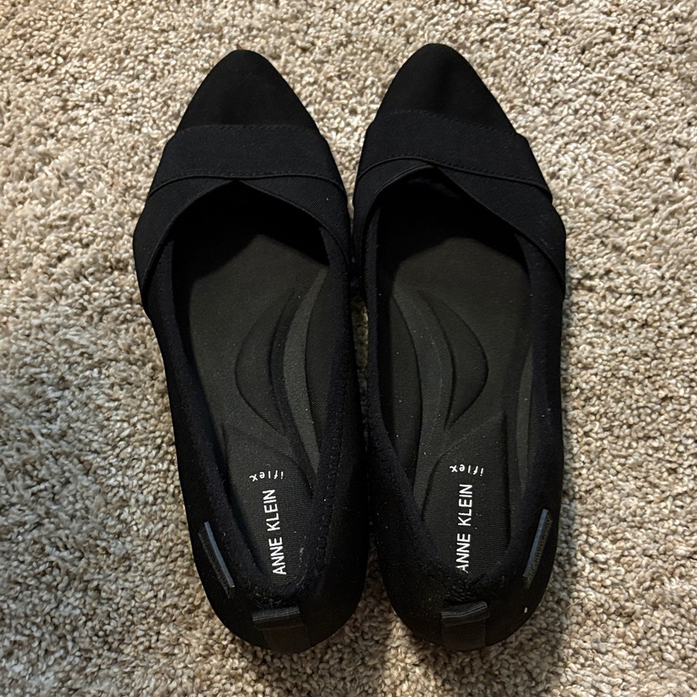 Anne Klein Black Pointed Flats